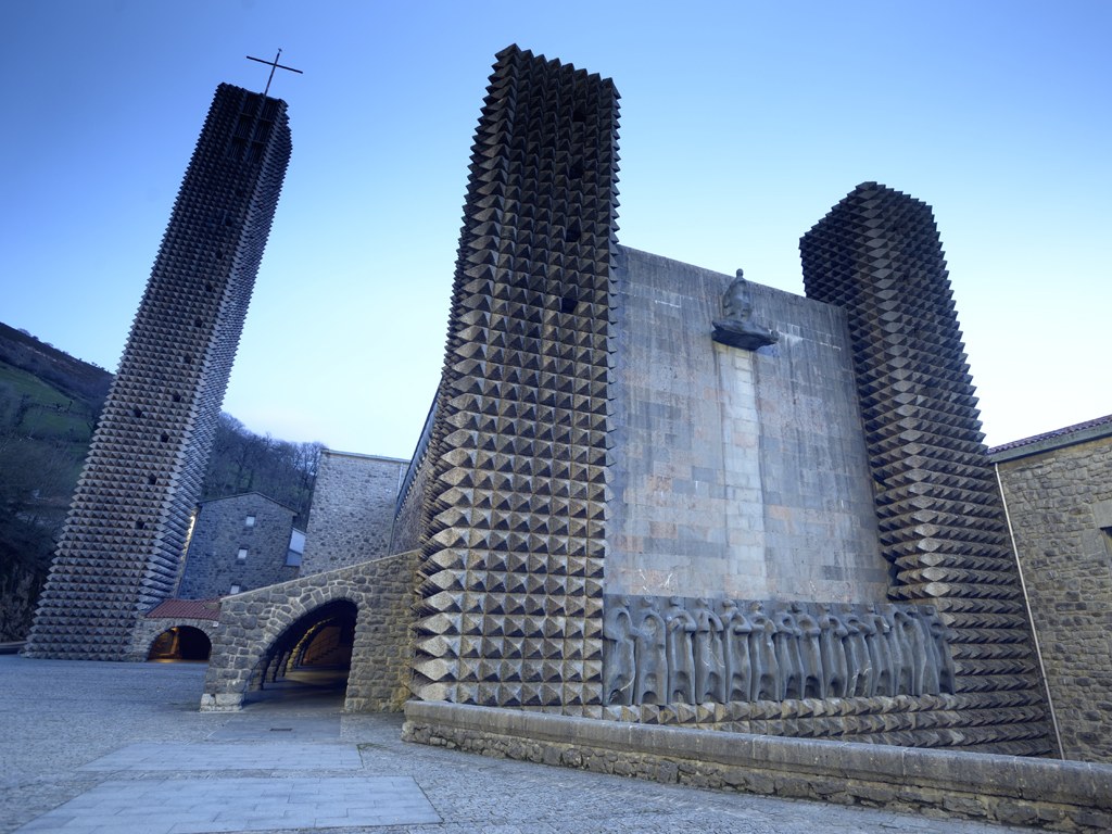 arantzazuko-santutegia-3.jpg